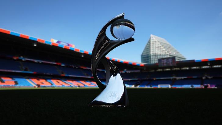 Euro 2025 trophy